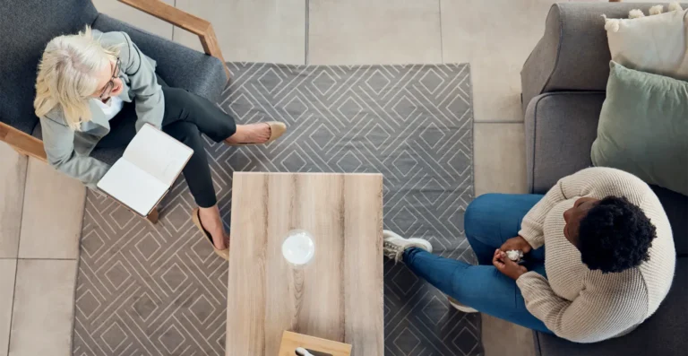 What is a Life Coach and What Do They Do? (Plus 5 Signs You’d Make a Great One)