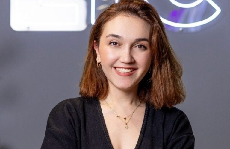 Coach FEATURE: Nisa Abulhasanova | The Launchpad